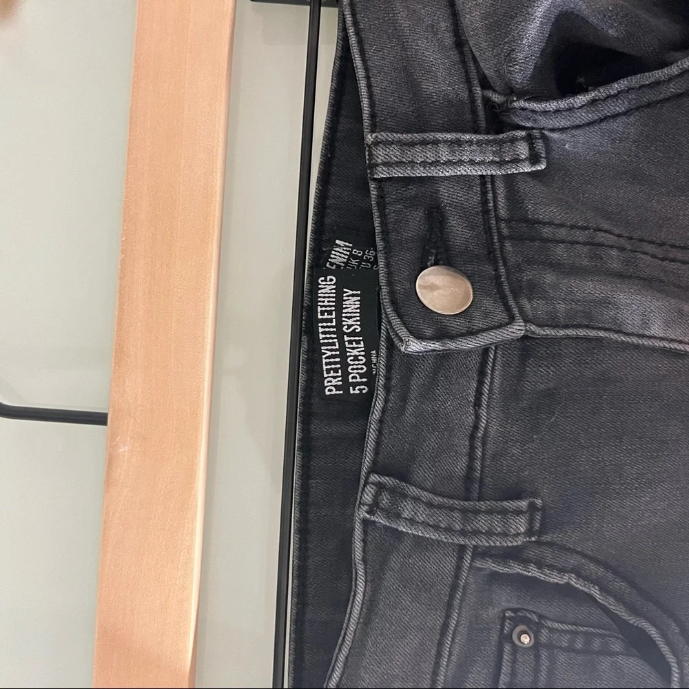 Pretty Little jeans - Picture 4 of 5